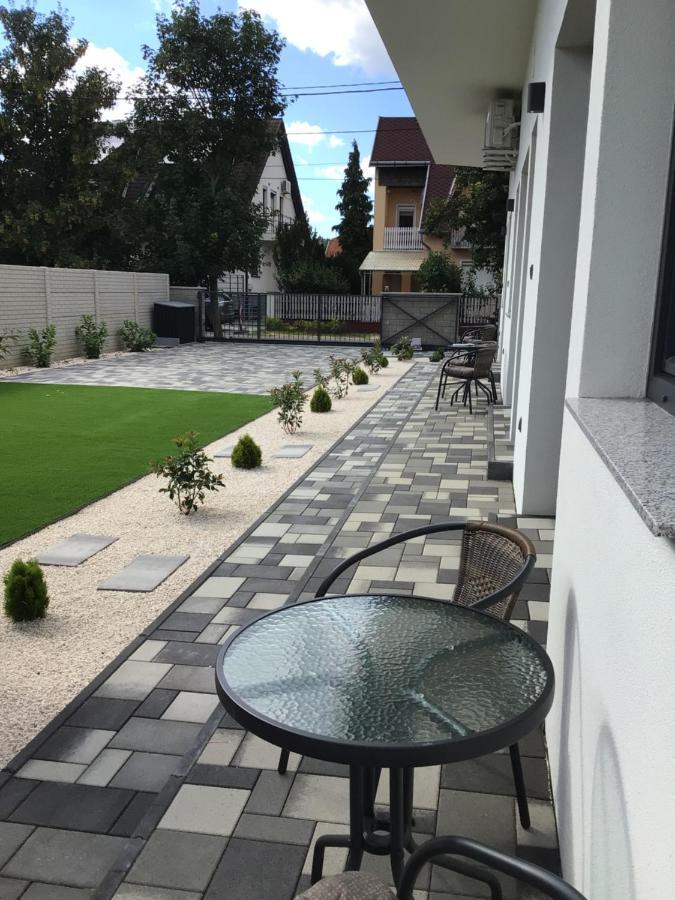 Th-Lux Apartman Hajduszoboszlo Ngoại thất bức ảnh